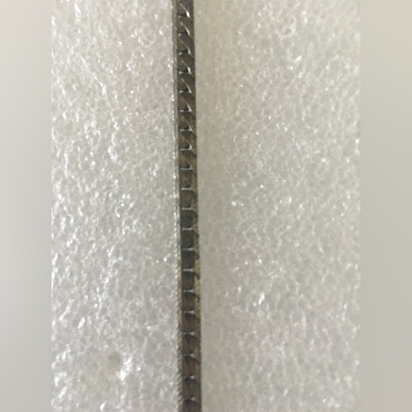 Floral Statement Necklace-Unmarked-Silvertone with Beige Flowers - Picture 9 of 9